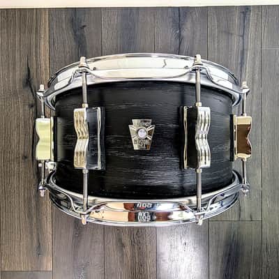 **BRAND NEW** Ludwig 14" x 6.5" Keystone X (Classic Oak) 5 Ply Maple/Oak Hybrid Standard Snare Drum Black Night Oak Color 10 Lug New Old Stock NOS Made in the USA image 10