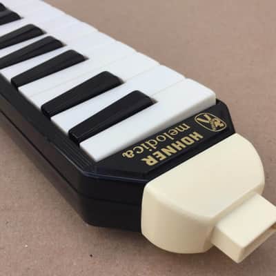 Hohner Melodica Piano 20 Vintage Keyboard Harmonica + Case image 4