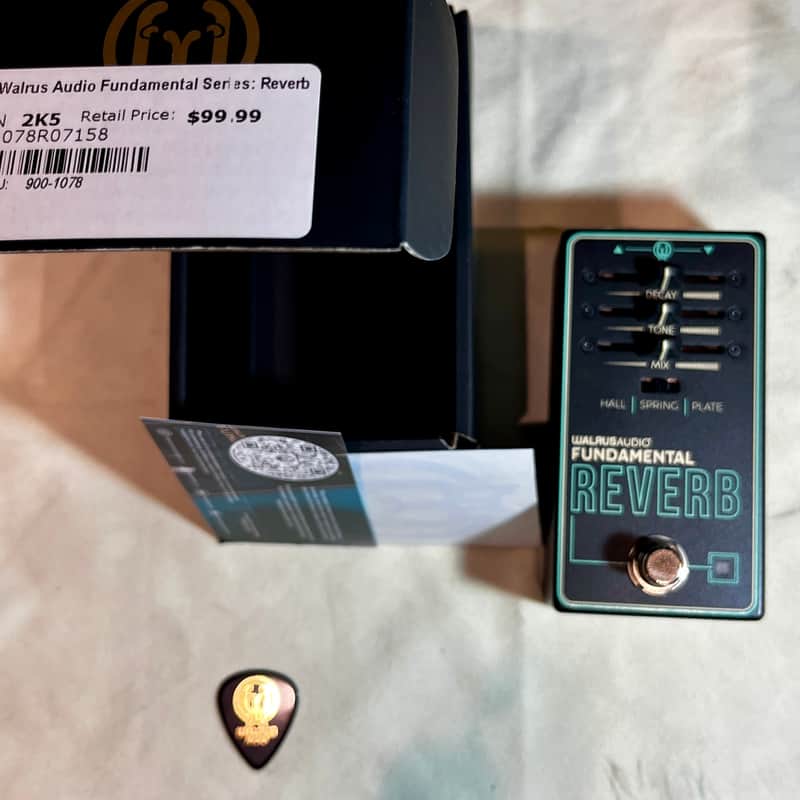 Walrus Audio Fundamental Reverb