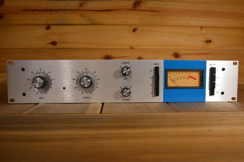 Hairball Audio The Blue Stripe Rev A – 1176 – FET compressor with Active Link image 1