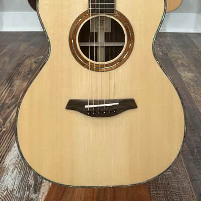 Furch Red OM-LR Alpine Spruce/Rosewood Koa Binding Abalone Purfling Hardshell Case image 2