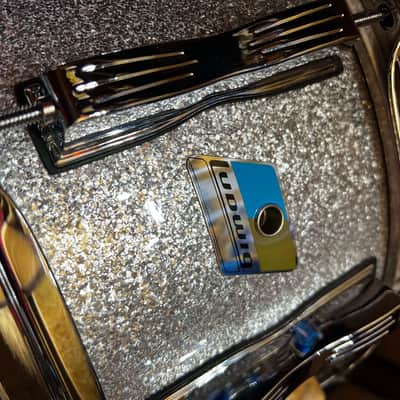 Ludwig 6.5" x 14" Classic Maple Custom Snare Drum - Silver Sparkle image 2