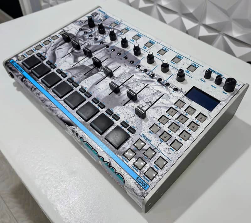 Isla Instruments S2400 Desktop Sampler 2019 - Present - Black with removable Vinyl Pete Rock Skin image 1