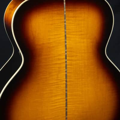 Gibson SJ-200 Sunburst Figured Maple and Sitka Spruce Super Jumbo with Pickup Used (2024) image 18