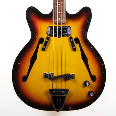 Fender 1967 Coronado Bass I, Sunburst image 2