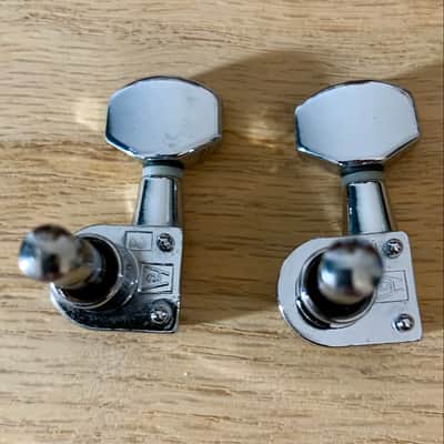 Tuning Heads (2) For Electric Guitars, In-Line Style, Right Handed (Chrome) image 9
