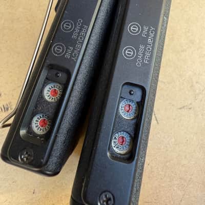 Lectrosonics Lectro UM100 + UCR100 Block + cables + microphone image 9