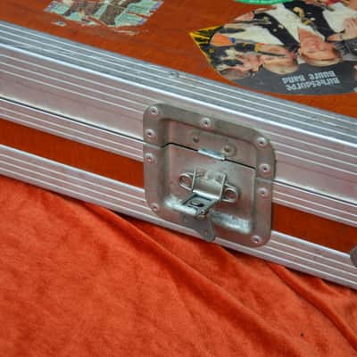 Warwick Guitar Bass Flight Case - Extremely durable! Made in Germany 1990 still strong enough for the road!! Has a new strong handle image 5