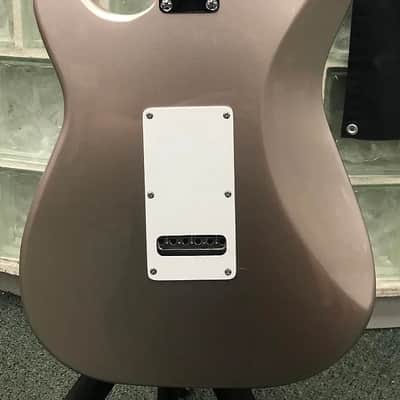 G&L Legacy Shoreline Gold image 12