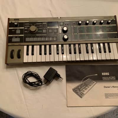 Korg MicroKORG 37-Key Synthesizer/Vocoder 2002 - 2019 - Silver image 2