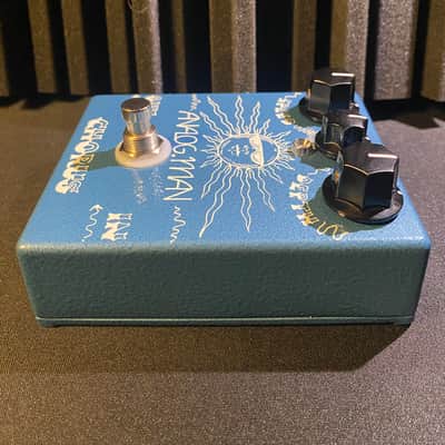 Analogman Chorus W/ Mix Knob and Top Jacks- Blue image 7