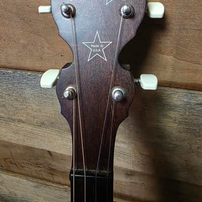 Pre-owned Deering Goodtime Tenor Banjo 17 Fret w/pickup & bag image 8