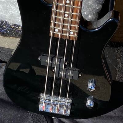 Rogue SX-100B Bass Guitar 2000's image 2