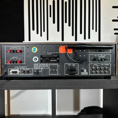 Marantz Model 2230 30-Watt Stereo Solid-State Receiver 1972 - 1974 - Silver with Wood Case image 6