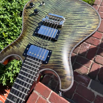 Knaggs Keya 2022 - Green Burst image 2