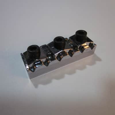 Floyd Rose Jackson® 300R-BH43 R3/12-Radius Top Mount for Floyd Rose Locking Nut System - Chrome image 3