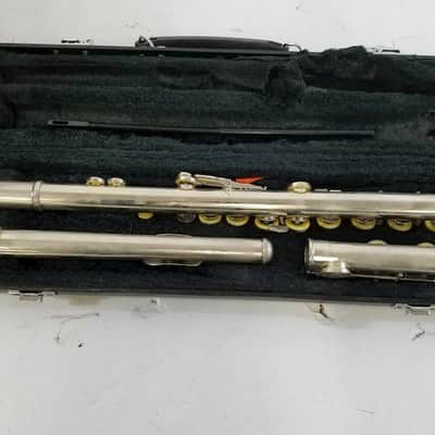 Yamaha YFL-225NII Flute with Yamaha case, Japan, good condition. image 5
