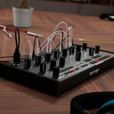 Overlay for Behringer Crave - 'Eclipse' design