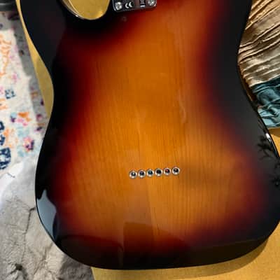 Fender Deluxe Telecaster Thinline, Rosewood Fingerboard, 3-Color Sunburst image 6
