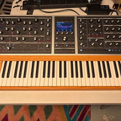 Moog One 16-Voice 61-Key Polyphonic Analog Synthesizer 2018 - Present - Black/Ash