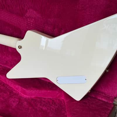 2014 Gibson Limited Edition Lzzy Hale Explorer – Alpine White image 18