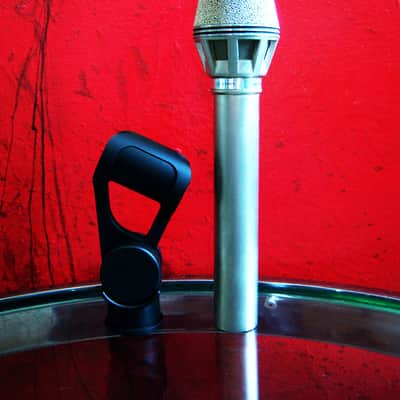 Vintage 1970's AKG D190E / D190ES dynamic cardioid microphone w mic clip 200 OHMS Low Z D1000E D330BT image 11