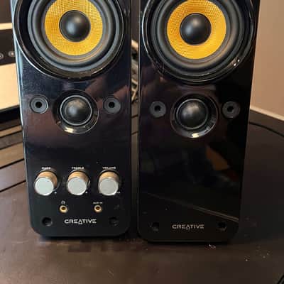 Creative Labs - GigaWorks T20 Series 2 - Desktop Speaker System imagen 2