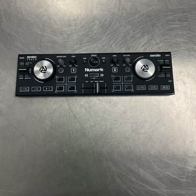 Numark DJ2GO2 Pocket DJ Controller with Audio Interface 2020 - Present - Black image 1