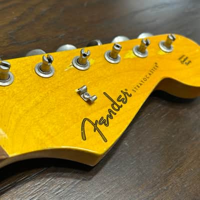 Allparts Relic Strat Neck w/aged tuners image 3