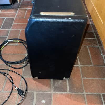 Fender '68 Custom Vibrolux Reverb-Amp 2-Channel 35-Watt 2x10" Guitar Combo 2013 - 2018 - Black image 6