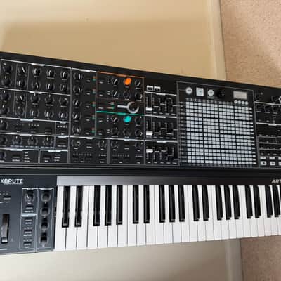 Arturia MatrixBrute 49-Key Synthesizer 2017 - Present - Black