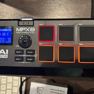 Akai MPX8 SD Sample Player | Reverb