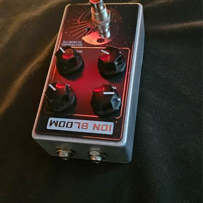 Sentenced To Deaf FX - Ion Bloom Wavefolding Fuzz 2026 image 4