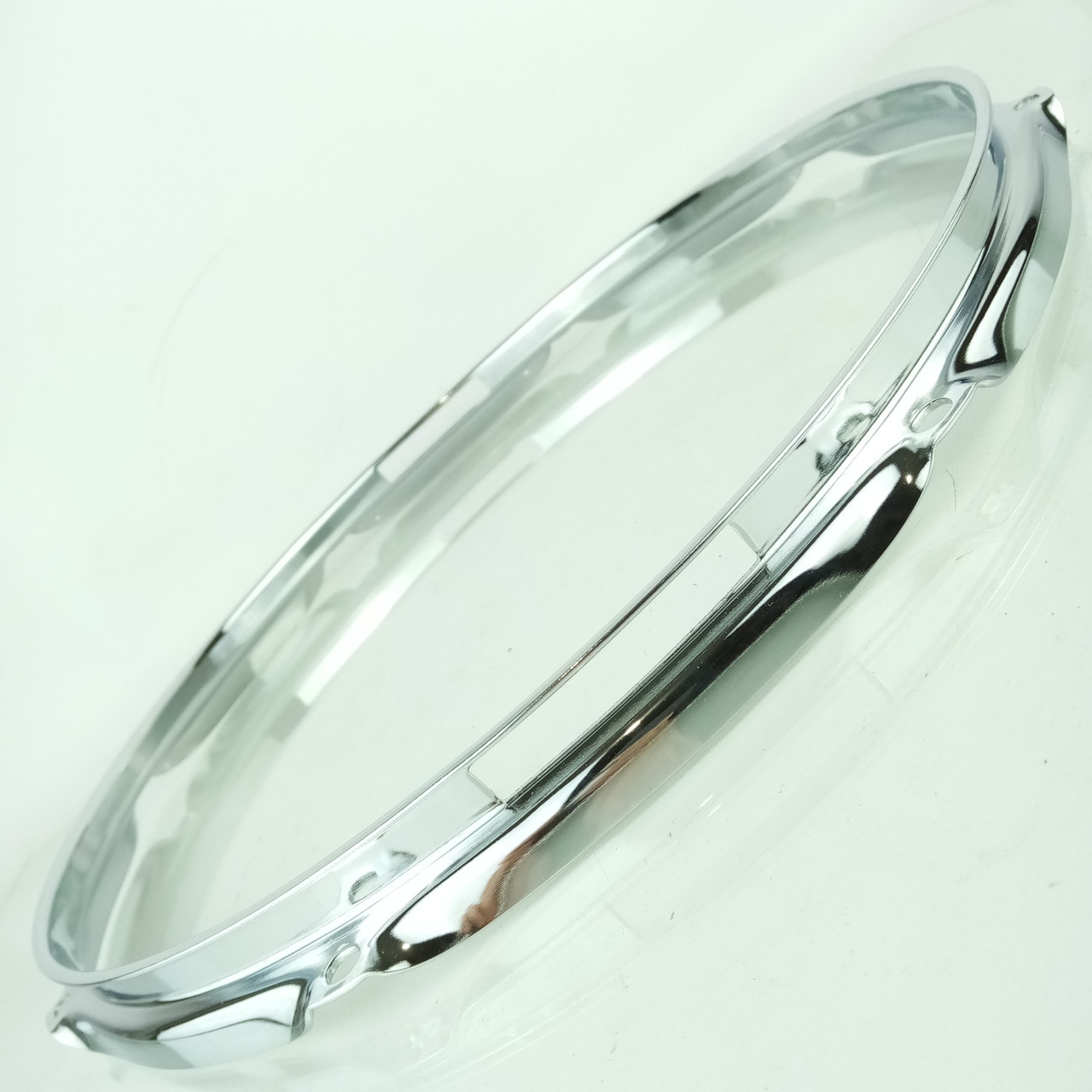 Ludwig 14"8-Lug 1.6mm Snare Drum Resonant Rim/Hoop Vintage 80s Chrome Wide Gate — main photograph