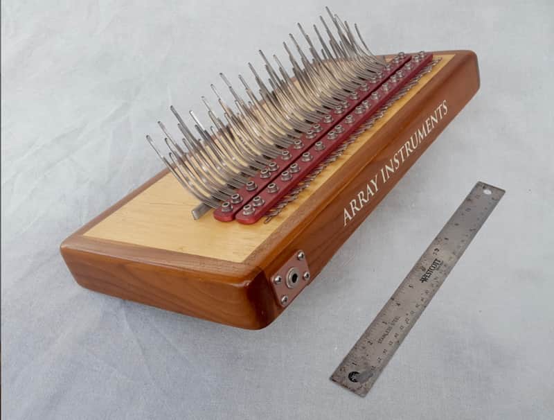 Array Instruments Mbira 2-Octave Birch with Solid Walnut Body Bild 1