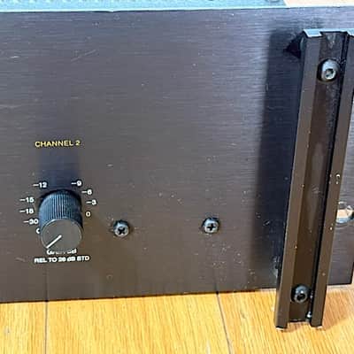 USA Made QSC 5.1 Stereo Power Amplifier, 120W X2 @ 4 Ohms, Tested, 3U Rack Space, Very Good Condition image 5