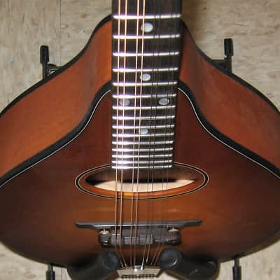 Eastman PCH-M104 CLA A Style Oval Hole Mandolin w/gig bag - Truetone Satin Goldburst image 4