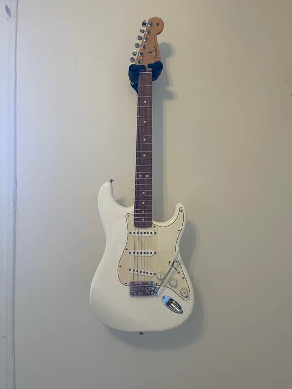Immagine Fender Player Stratocaster with Pau Ferro Fretboard 2018 - 2024 - Polar White - 1