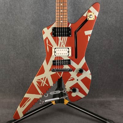 EVH Striped Series Shark Guitar - Burgundy with Silver Striped - 2nd Hand image 1