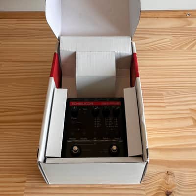 TC Helicon VoiceTone Harmony-G Harmony G comes in Original Box in Excellent Condition image 9