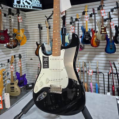 Fender Player Stratocaster LH - Black w/ Pau Ferro FB & PLEK*D #916 image 4
