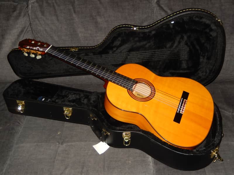 HER MAJESTY YAMAHA GC10F 1971 - TOSHIHIRO KATO'S FINEST FLAMENCO CONCERT GUITAR image 1