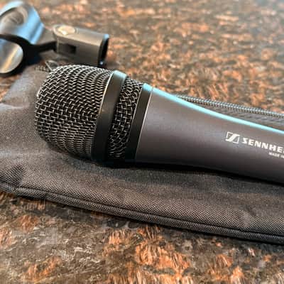Sennheiser e835 Handheld Cardioid Dynamic Vocal Microphone Dark Grey w/ Clip, Bag & Wind Guard image 2