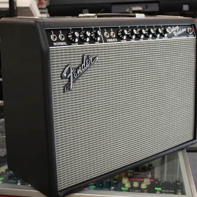 2025 Fender '65 Deluxe Reverb Reissue 22-Watt 1x12" Guitar Combo w/Cover Footswitch Black image 1