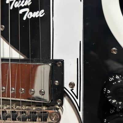 Airline Twin Tone 2010s - White image 17
