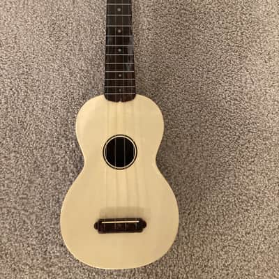 Vintage Maccaferri Ukulele image 2