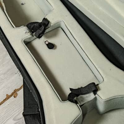 Unbranded - Polyfoam Dreadnought Acoustic Guitar Case, Black - x9617 - USED image 4