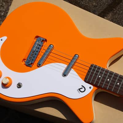Danelectro D59M NOS E-Gitarre - Adelic Orange Bild 3