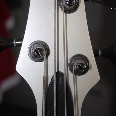 Ibanez SR300E-PW Standard Soundgear Bass 2016 - Present - Pearl White image 6
