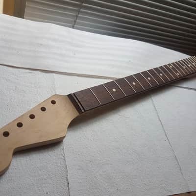 LEFTHAND ROSEWOOD NECK - 22 FRETS & FLAT RADIUS image 2